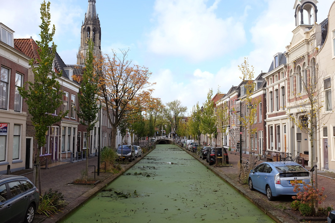 A canal in Delft with row houses on either side